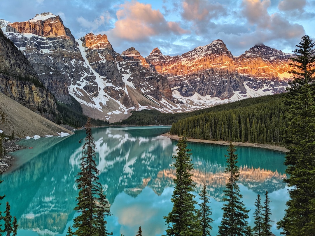 Moraine Lake and the Rocky Mountains in Banff National Park