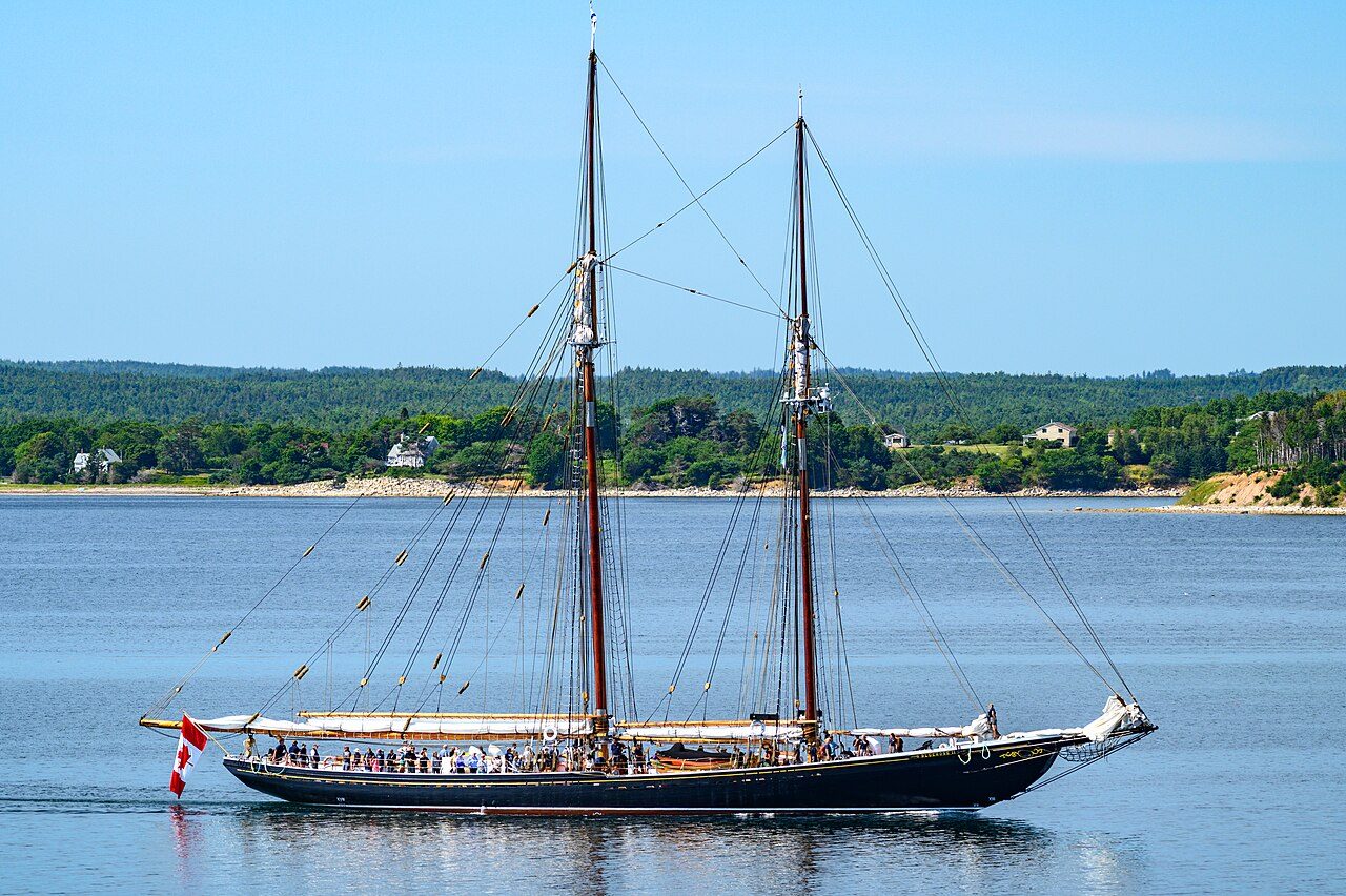 The Bluenose II schooner under full sail arriving off Lunenburg