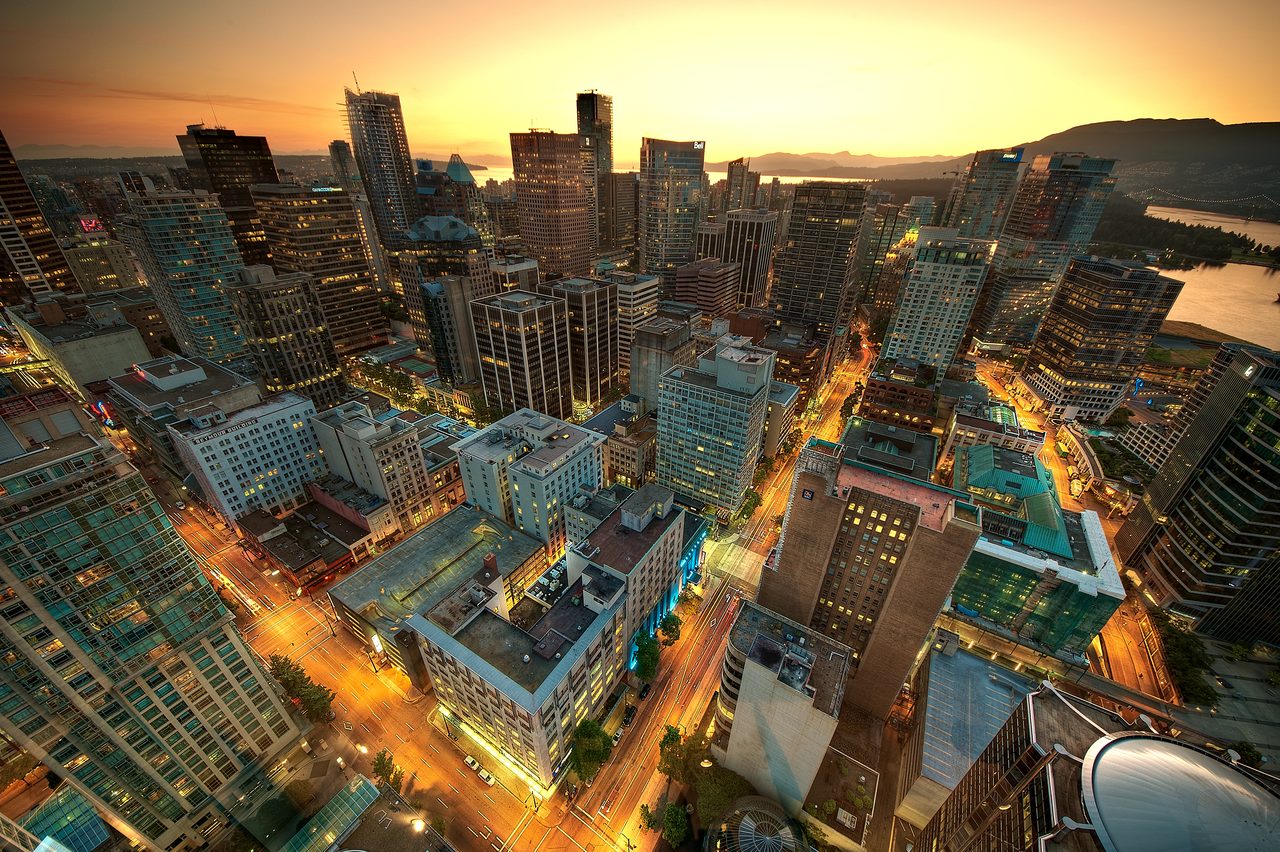 Arriving in a Canadian city at dusk with a connected phone beats hunting for airport WiFi