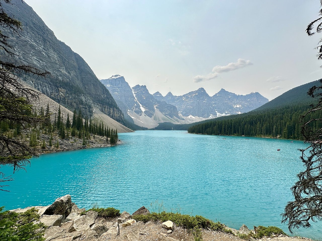 Turquoise Moraine Lake beneath rugged peaks in Banff National Park, Alberta