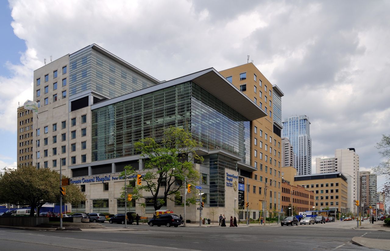 Toronto General Hospital building in downtown Toronto