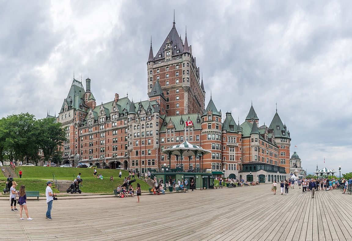 The Château Frontenac hotel and the Terrasse Dufferin boardwalk overlooking the St. Lawrence River in Québec City